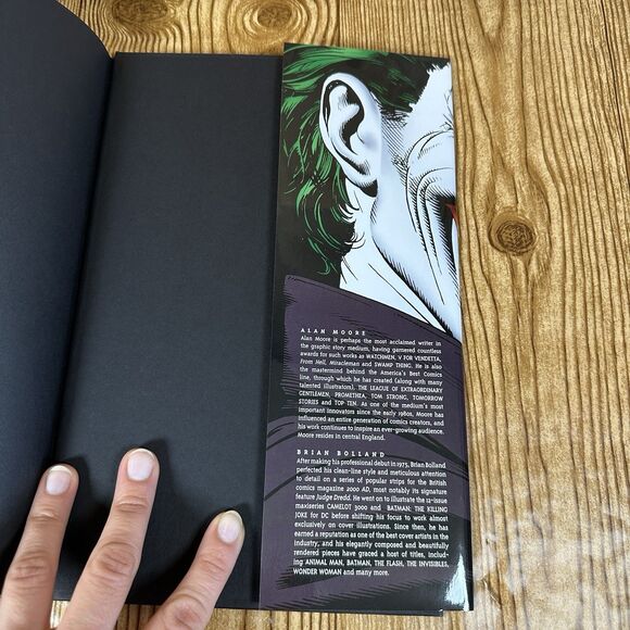 DC Comics Batman Hardcover Comic Book The Killing Joke The Deluxe Edition - Picture 5 of 6